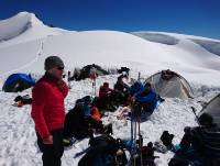 Camp vor dem Gipfel - massimo REISEN