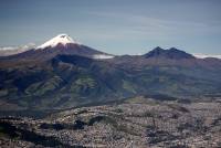 Quito mit Berge - massimo REISEN
