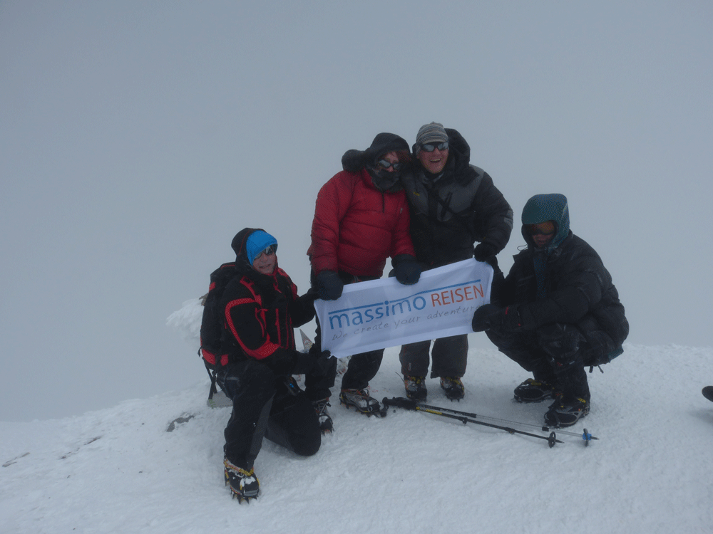 Elbrus Besteigung - massimo REISEN