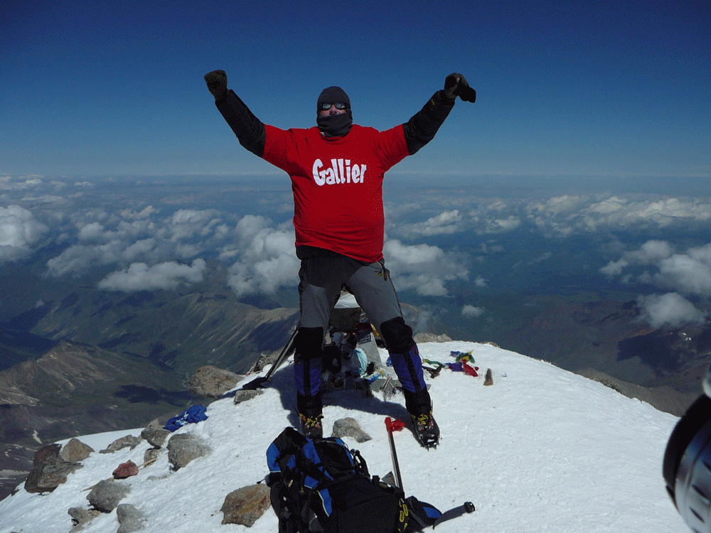 Elbrus Gipfel - massimo REISEN